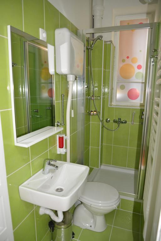 Hostel For Me Сараево Екстериор снимка